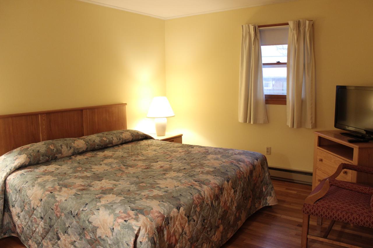 Nootka Lodge Woodsville エクステリア 写真