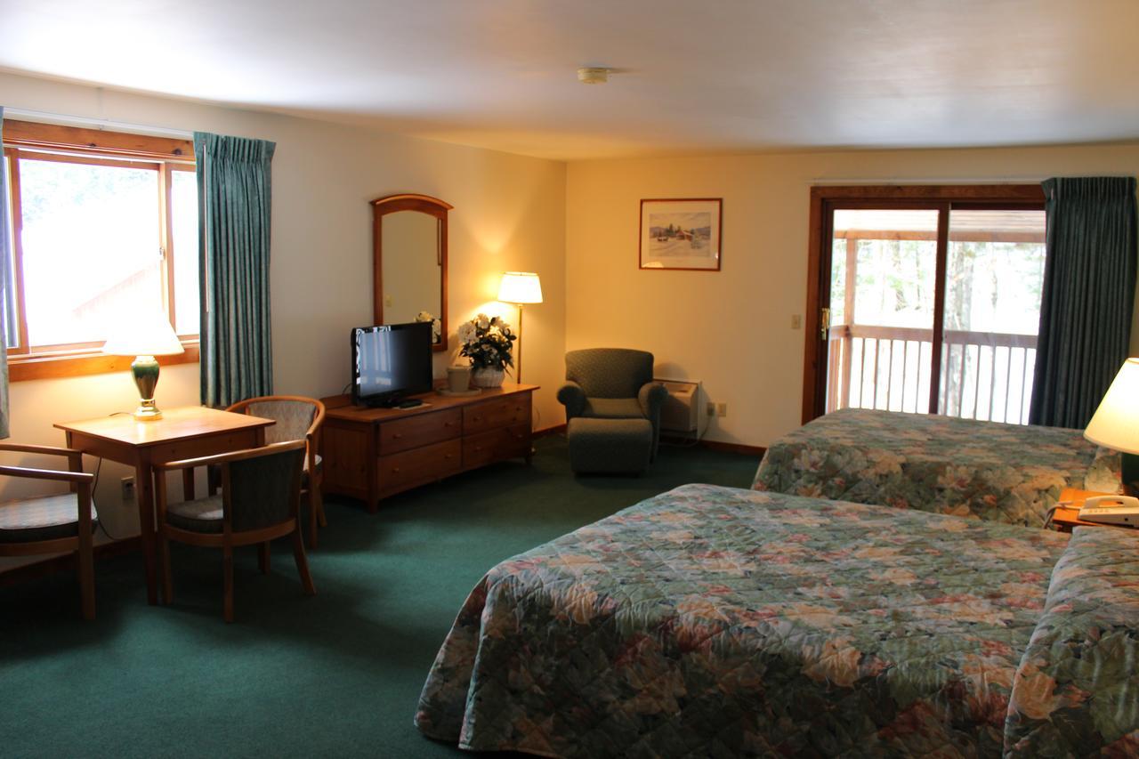 Nootka Lodge Woodsville エクステリア 写真