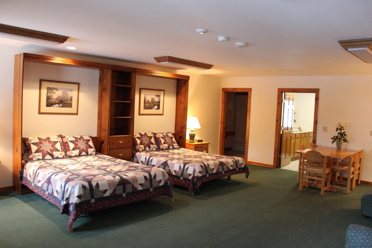Nootka Lodge Woodsville エクステリア 写真
