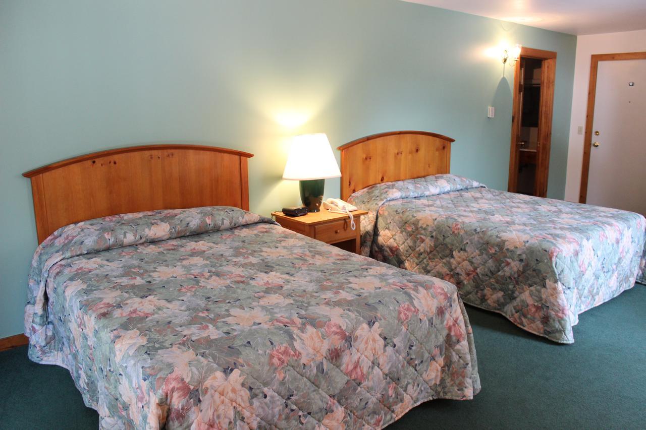 Nootka Lodge Woodsville エクステリア 写真