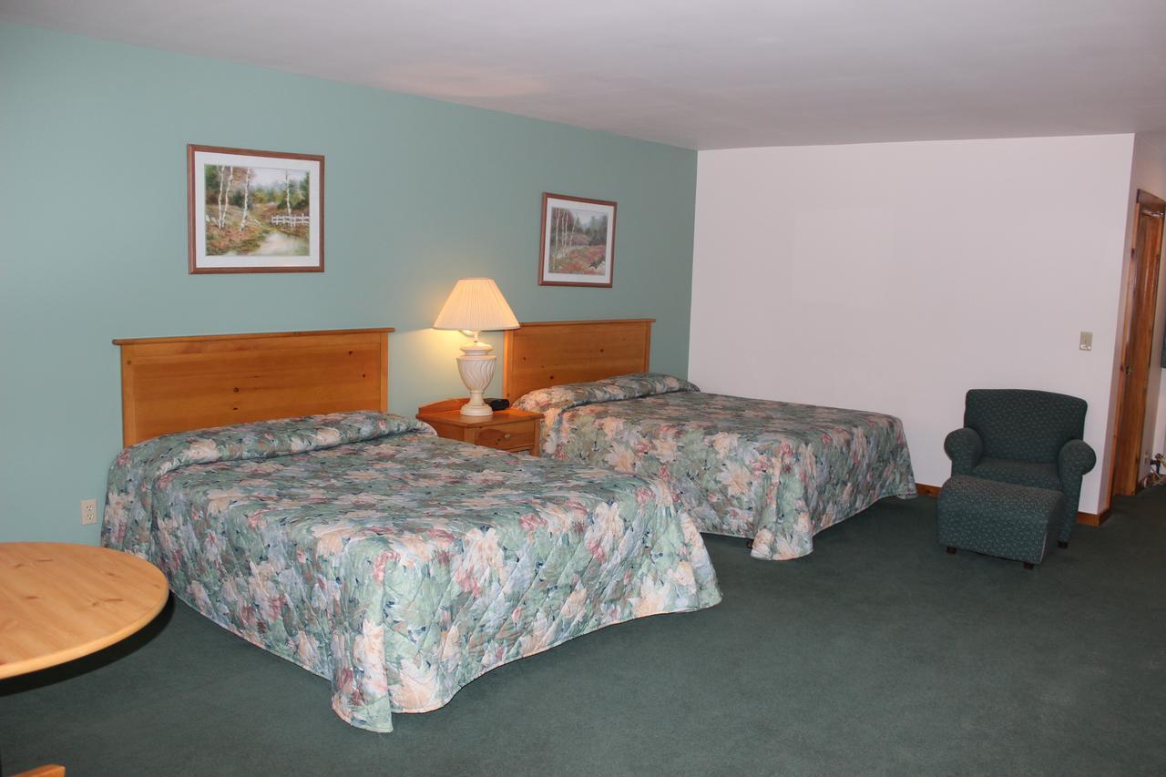 Nootka Lodge Woodsville エクステリア 写真