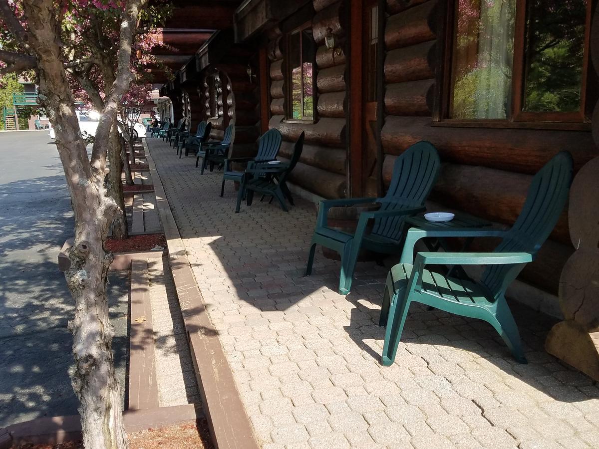 Nootka Lodge Woodsville エクステリア 写真